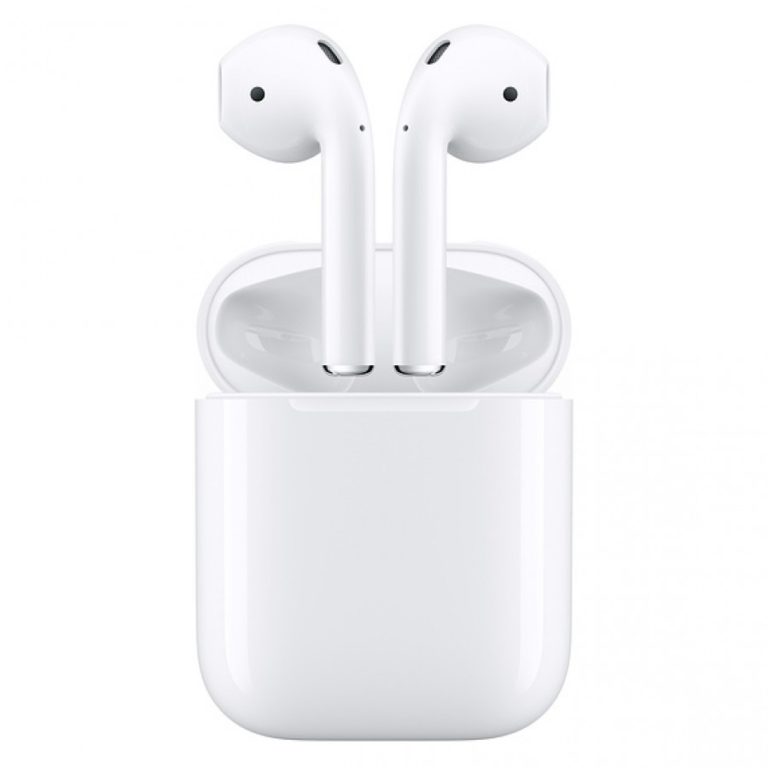 Apple AirPods With Charging Case (1st generation)