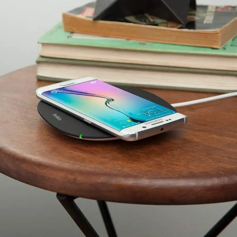 Belkin Qi Wireless Charging Pad, Compatible with iPhone 8 / 8 Plus and iPhone X - Image 2
